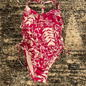 Lg. Bright Dark Pink, Kona Sol one piece swimsuit. NWT condition. Didn’t wear.
